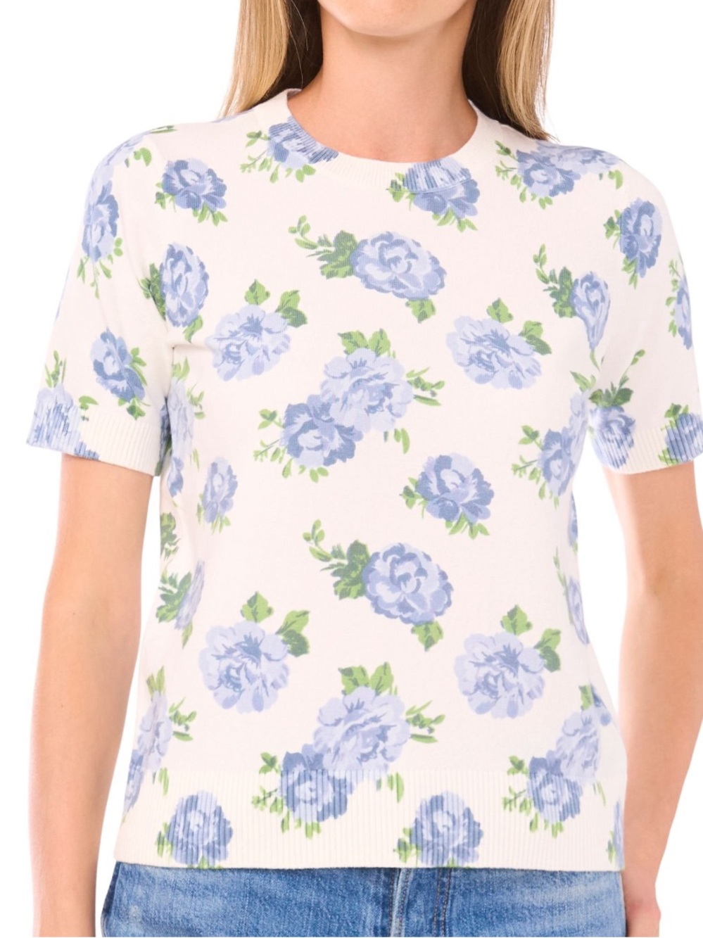 Vince Camuto sz XS short Sleeve sweater Top with Blue Floral Print NWT
